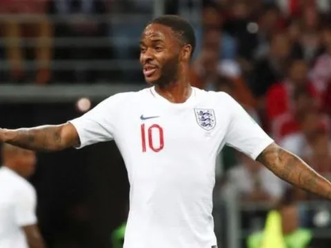 Đang phong độ cao, Raheem Sterling bất ngờ vắng mặt ở tuyển