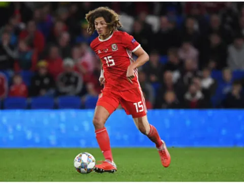 5 điểm nhấn Wales 4-1 Ireland: Giggs tìm ra "mỏ neo" đáng sợ Ampadu