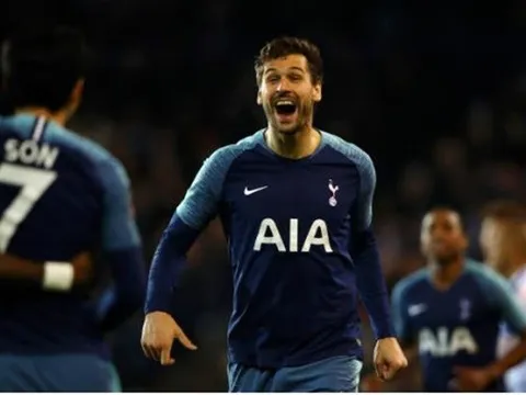 Siêu dự bị lên tiếng, Tottenham đè bẹp "nhược tiểu" với tỉ số kinh hoàng