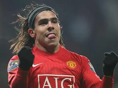 Carlos Tevez thời còn mặn nồng với M.U
