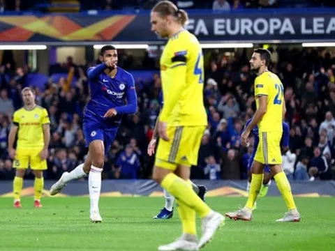 "Cậu ấy kết thúc hoàn hảo pha phối hợp của Chelsea"