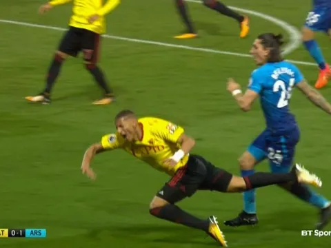 Cầu thủ “đóng kịch” kiếm phạt đền trước Arsenal đối mặt án phạt