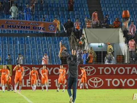 Cầu thủ SHB Đà Nẵng cảm xúc ngày chia tay Coach Huỳnh Đức