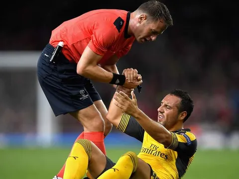 Cazorla đang tuyệt vọng với chấn thương của bản thân