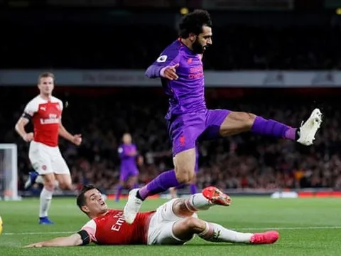 Bất bại 14 trận, CĐV Arsenal khen nhiệt liệt cái tên gây tranh cãi