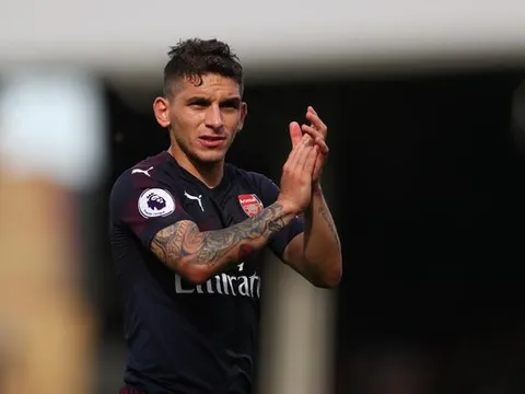 CĐV Arsenal 'phát cuồng' vì hành động của Torreira trên tuyển Uruguay