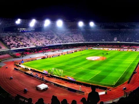 CĐV không còn tin tưởng Napoli tại Champions League?