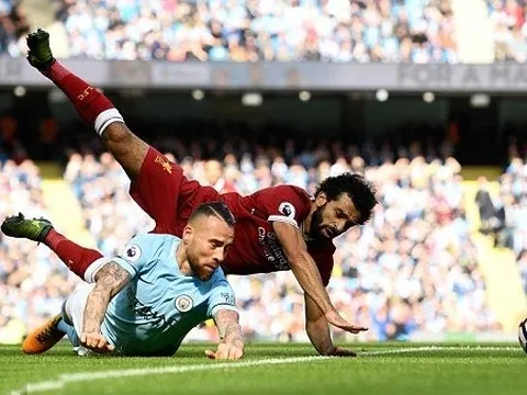 CĐV Liverpool 'cạn lời' vì hàng thủ quá tệ