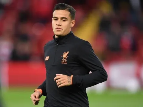CĐV Liverpool than trời khi nhìn vào hàng thủ Liverpool vs Burnley