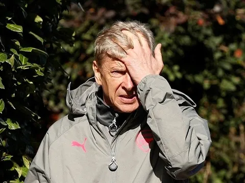 CĐV Pháo thủ hiến kế cho Giáo sư trước giờ G