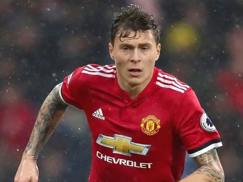Chấm điểm Swansea 0-2 Man Utd: Gà son Lingard, điểm đen Lindelof
