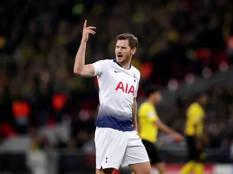 Chấm điểm Tottenham: Điểm 9 xứng đáng cho "trung vệ thép"