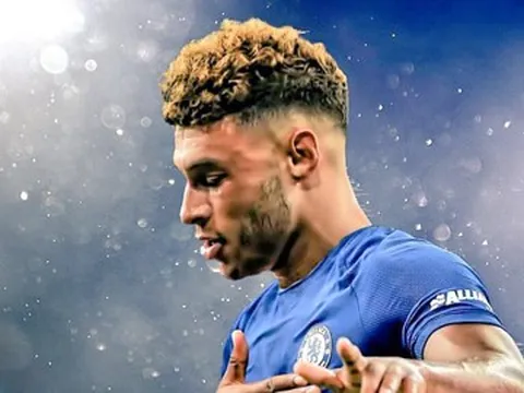 Chamberlain từ lâu đã là... fan 'cứng' của Chelsea?