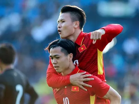 'Chân gỗ' Malaysia: "Cậu ta là cầu thủ độc nhất phía Việt Nam"