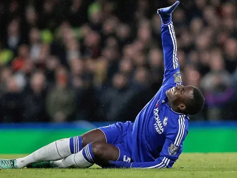 Chấn thương khiến sự nghiệp của Zouma chững lại