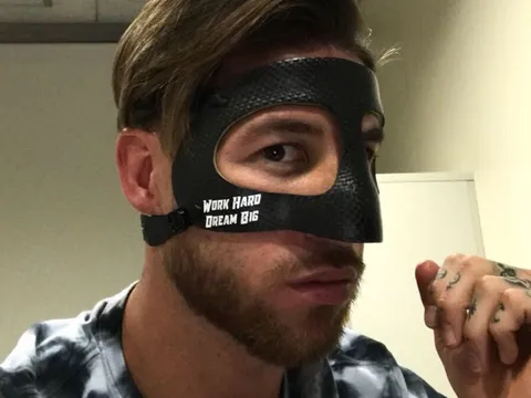 Chấn thương ở Real: Ramos đeo mặt nạ, Gareth Bale chưa hẹn ngày trở lại