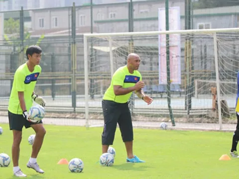 Chắn "yếu huyệt" của bóng đá Việt