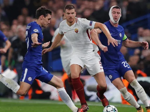 Xem Conte vá víu tuyến giữa Chelsea
