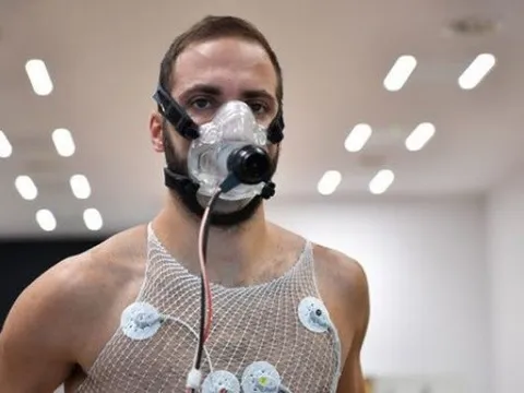 CỰC NÓNG! Higuain kiểm tra y tế hôm nay, có thể ra sân trận Arsenal v Chelsea