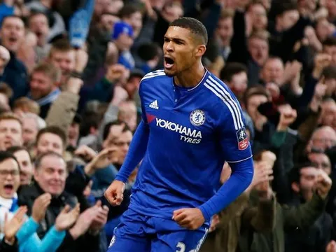 Được khuyên ra đi, người hùng Chelsea gửi thông điệp cứng rắn đến Sarri