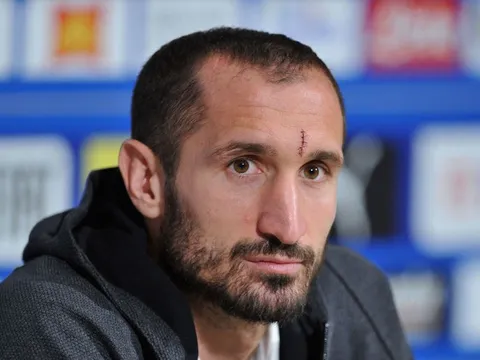 Chiellini vẫn còn 'cay' Pep Guardiola