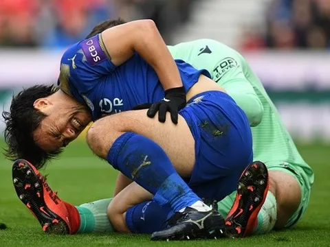 Chiến binh Okazaki "méo mặt" đem về 1 điểm cho Leicester