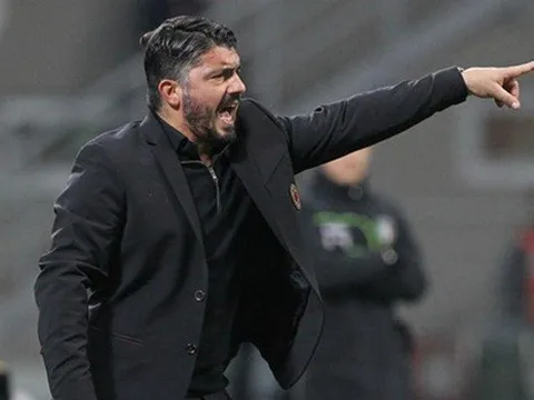 Chiến thắng derby, AC Milan níu kéo Gattuso