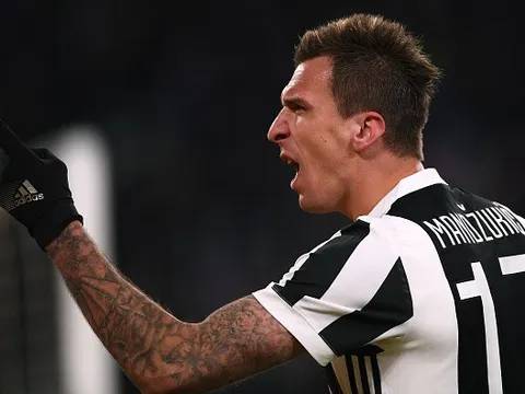 Chiều lòng Mandzukic, Juventus thắng đậm Crotone