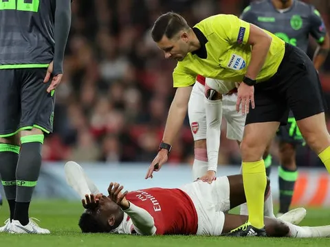 Chính thức! Emery lên tiếng về chấn thương của Welbeck