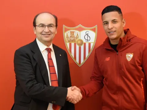 CHÍNH THỨC: Sevilla có siêu hậu vệ từ Brazl