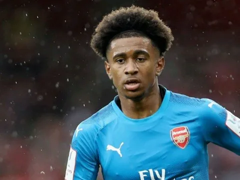 Chơi thăng hoa, sao mai Arsenal được ví với Neymar