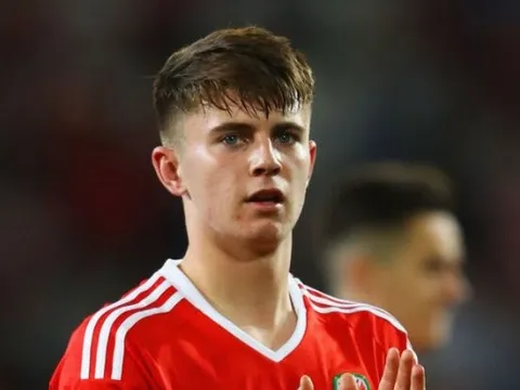 Chọn xứ Wales, thần đồng Liverpool đã từ chối tuyển Anh