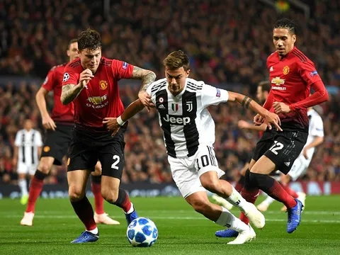 Chris Smalling: 'M.U sẽ dành cho Juve một bất ngờ ở Turin'