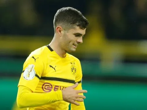 Ơn trời! Man Utd đã gia nhập cuộc đua săn hàng 'hot' Bundesliga