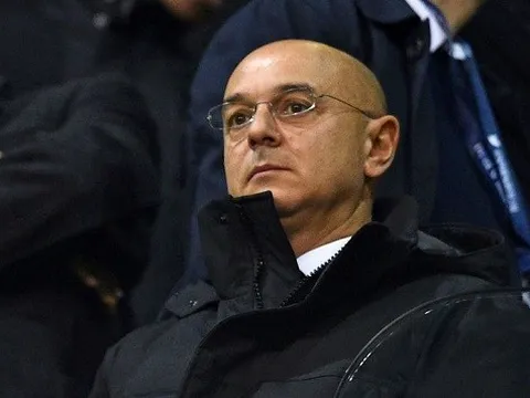 Chủ tịch Levy úp mở về khả năng tiêu tiền của Tottenham