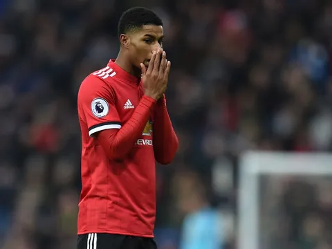 Chưa hết lượt đi, Rashford đã vượt qua thành tích cả mùa 2016/17