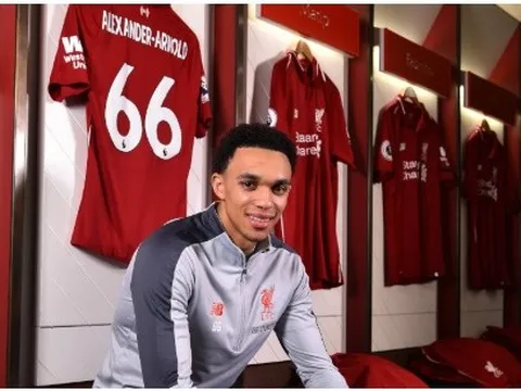 Chùm ảnh sao trẻ Liverpool rạng rỡ trong ngày ký hợp đồng mới
