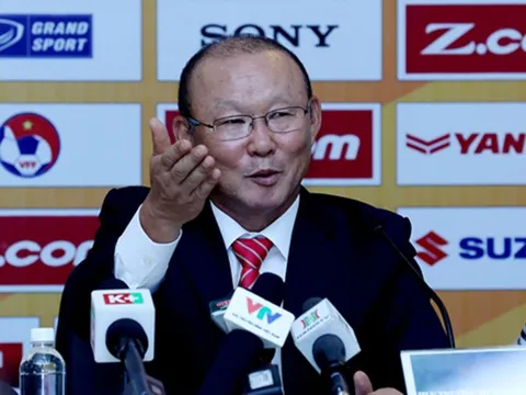 Chung sức giúp HLV Park Hang Seo