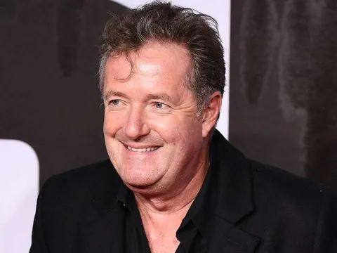 Chuyên gia Sky Sports 'hứng gạch' vì khen Mourinho