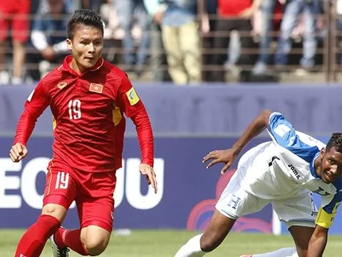 Ông Hải "lơ" mừng vì Hà Nội FC chưa cho Quang Hải xuất ngoại