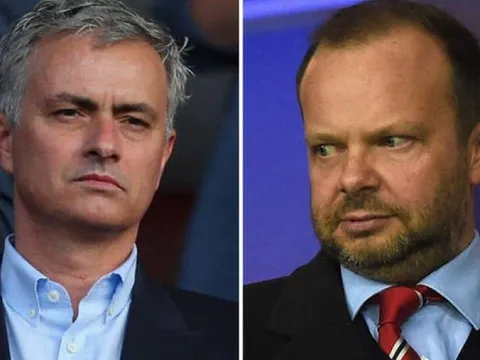 Chuyển nhượng Anh 26/08: Mourinho làm khó Ed Woodward, Arsenal sắp mất 2 ngôi sao