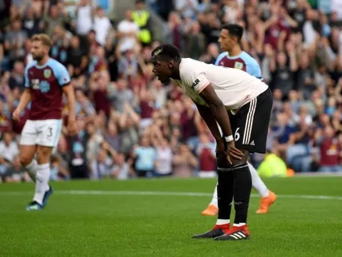 Có chuyện gì với anh vậy, Pogba?