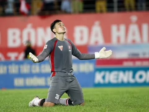 Cổ động viên Hải Phòng muốn chia tay Văn Lâm?