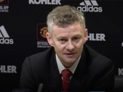 Solskjaer nói những điều NHM Man Utd muốn nghe về Pogba