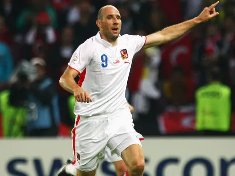 Còn ai nhớ đến gã khổng lồ Jan Koller?