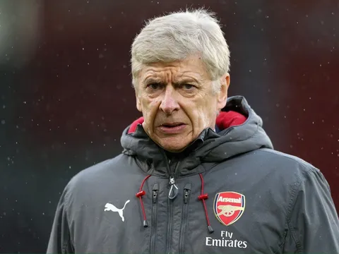 Còn tự trọng, Wenger nên từ chức