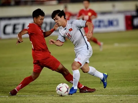 Quang Hải và Công Phượng được trang chủ AFF Cup 2018 vinh danh