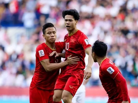 Công Phượng tỏa sáng và nỗi lo bài toán tiền đạo cắm cho SEA Games
