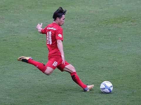 Lập cú đúp, Công Phượng sẵn sàng phá lưới hạ Myanmar