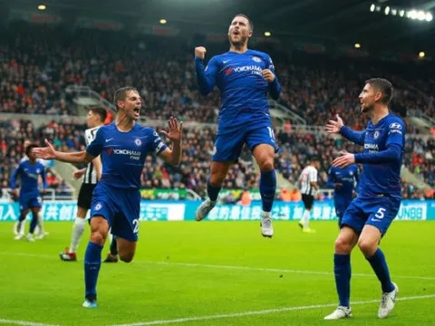 Công thần lên tiếng, "tuần trăng mật" của Sarri vẫn chưa chấm dứt